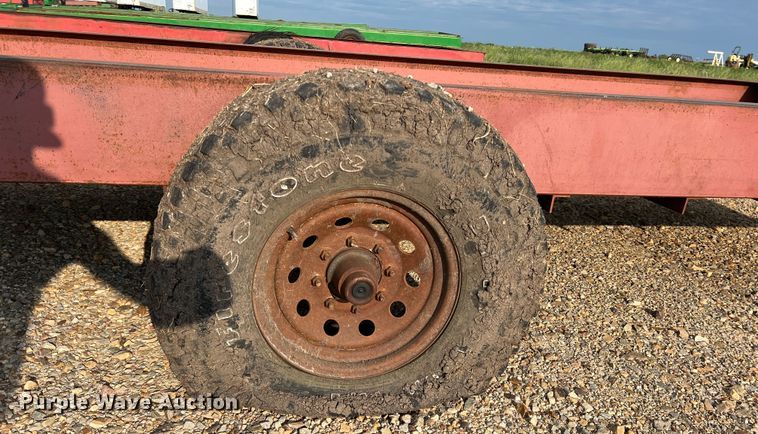 image for item DK7842 H&S  feed trough trailer