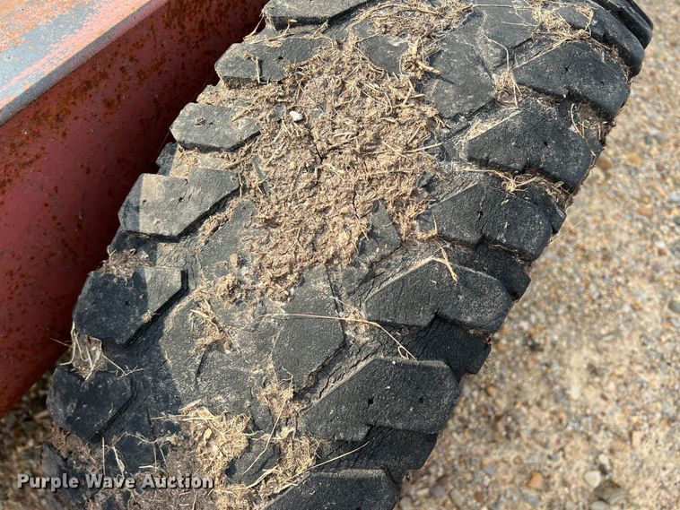 image for item DK7842 H&S  feed trough trailer