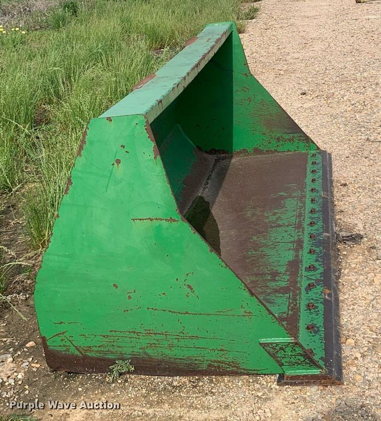 image for item DK7849 91"W bucket