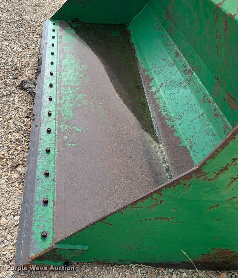 image for item DK7849 91"W bucket