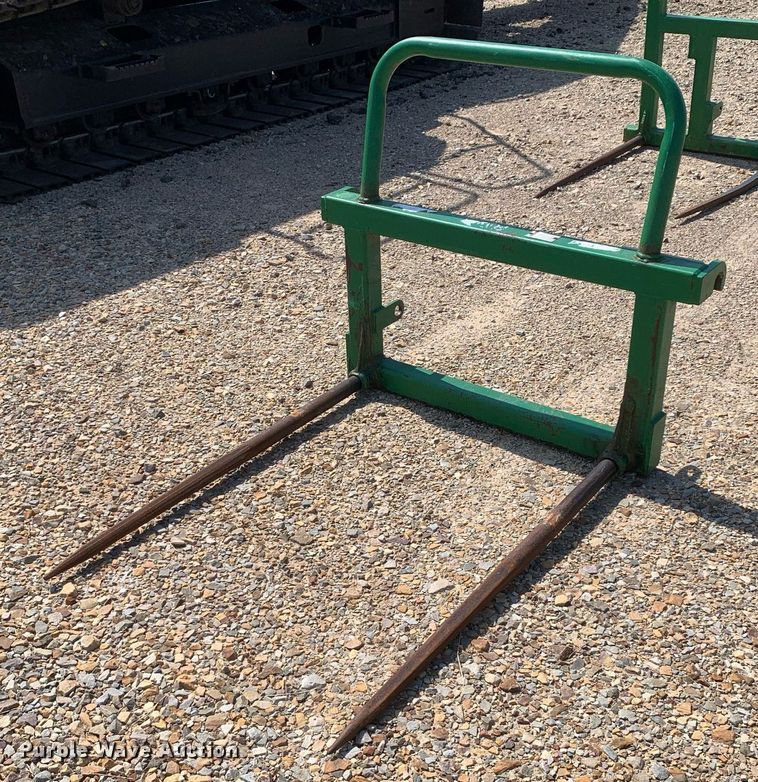 image for item DK7852 Priefert  44"L bale spear