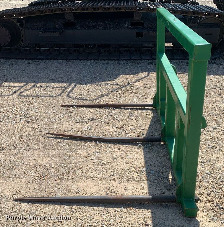 image for item DK7853 44"L bale spear