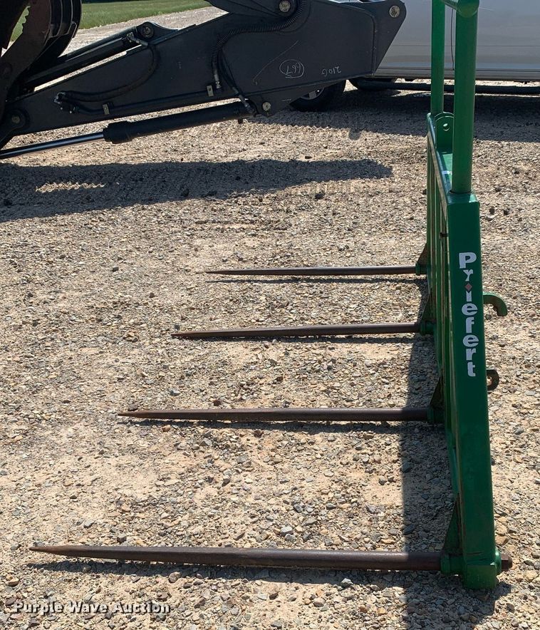 image for item DK7855 Priefert  44"L bale spear