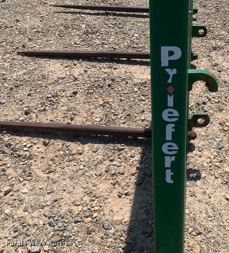 image for item DK7855 Priefert  44"L bale spear