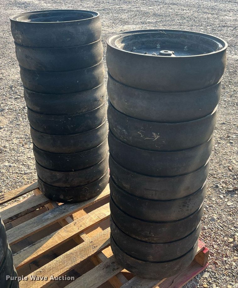 image for item DK7857 (72) gauge wheels