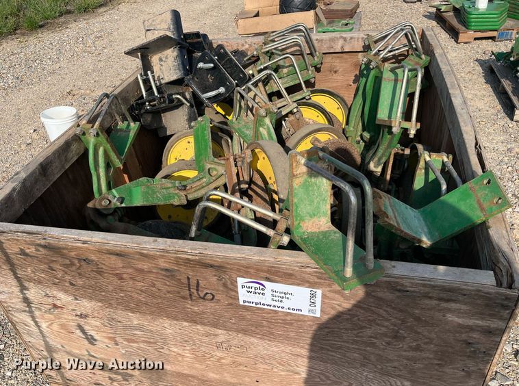 image for item DK7862 Planter parts