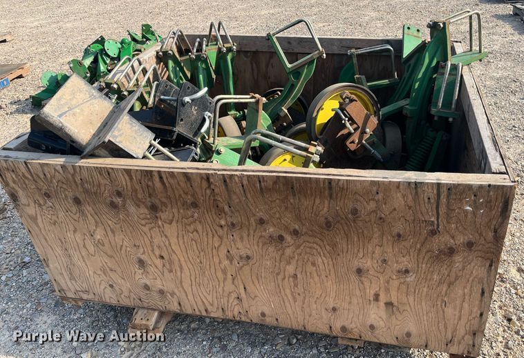 image for item DK7862 Planter parts