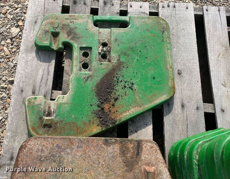 image for item DK7864 (35) John Deere suitcase weights