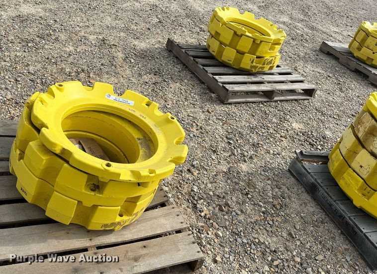 image for item DK7866 (2) John Deere wheel weights