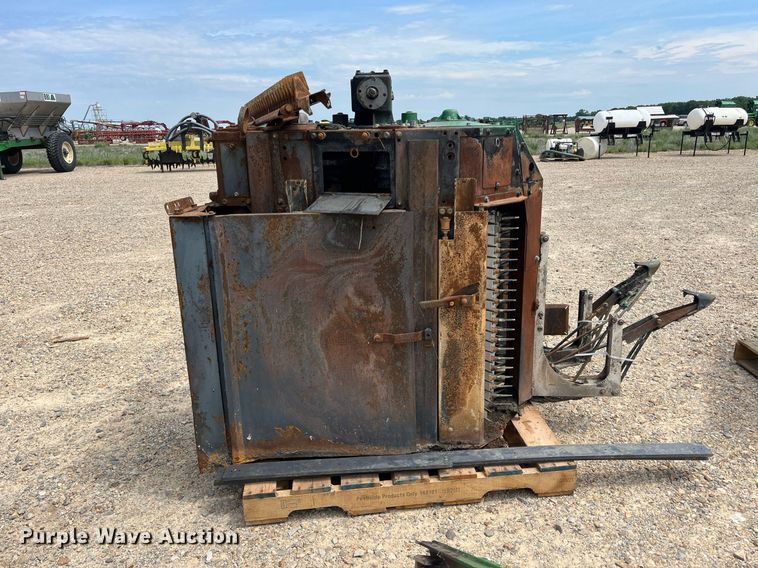 image for item DK7872 (3) John Deere 7760 cotton picker cabinets