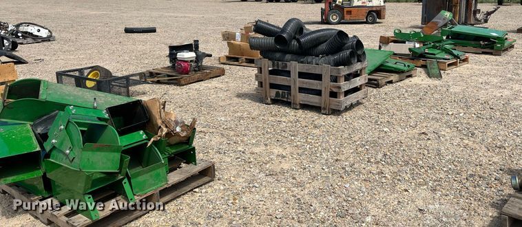 image for item DK7873 John Deere 7760  cotton picker parts