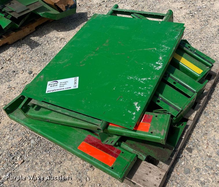 image for item DK7873 John Deere 7760  cotton picker parts