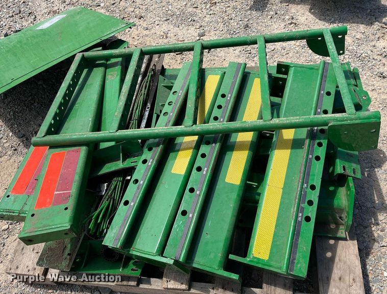 image for item DK7873 John Deere 7760  cotton picker parts