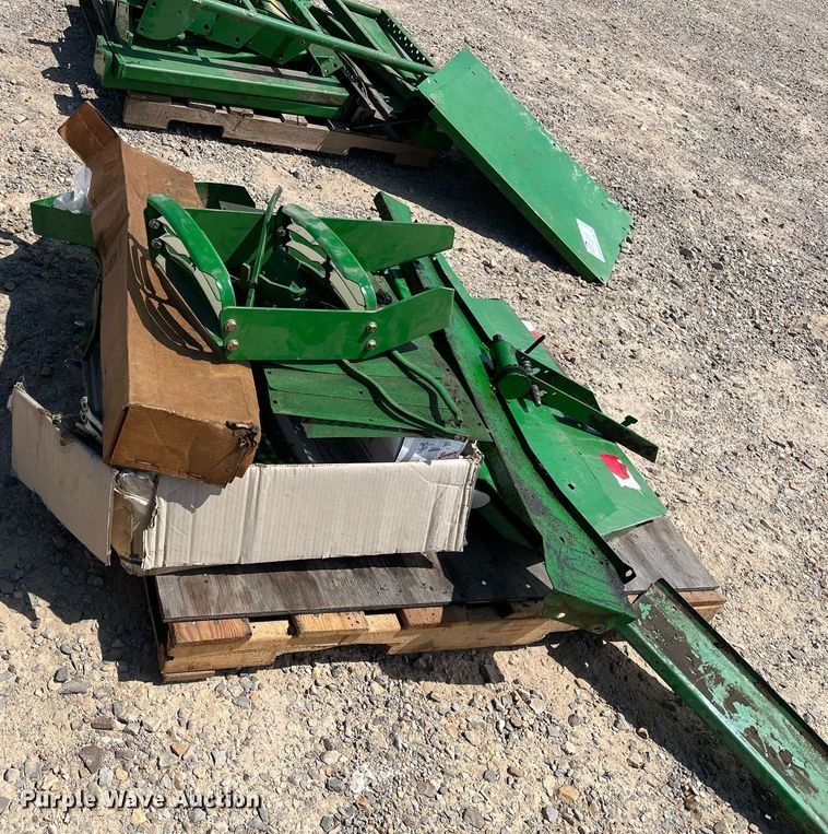 image for item DK7873 John Deere 7760  cotton picker parts