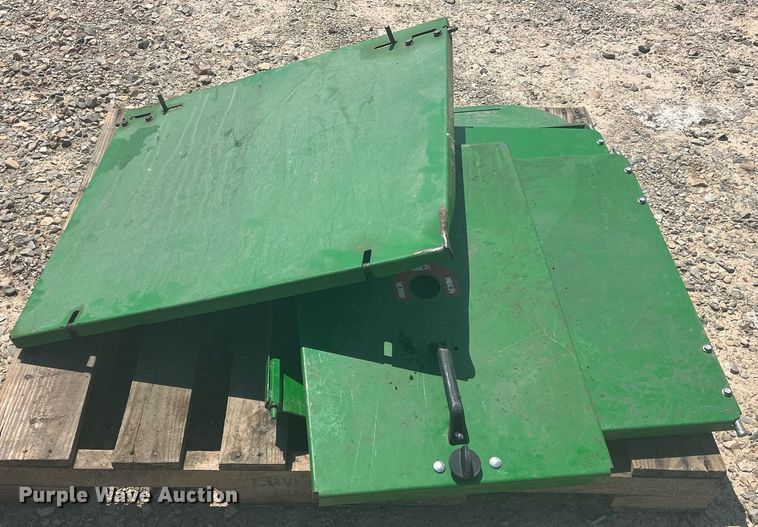 image for item DK7873 John Deere 7760  cotton picker parts