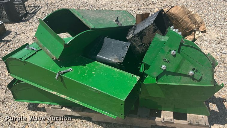 image for item DK7873 John Deere 7760  cotton picker parts