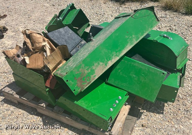 image for item DK7873 John Deere 7760  cotton picker parts