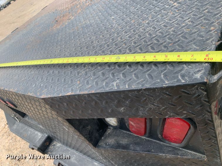 image for item DK7875 2005 Chevrolet Silverado 2500HD  flatbed pickup truck