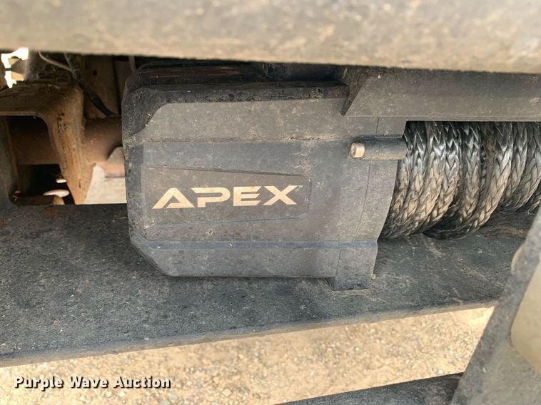 image for item DK7875 2005 Chevrolet Silverado 2500HD  flatbed pickup truck