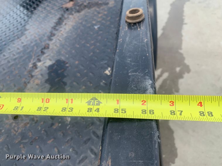 image for item DK7876 2015 Ford F350 Super Duty  Crew Cab flatbed pickup truck