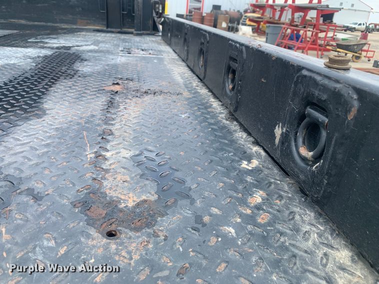 image for item DK7876 2015 Ford F350 Super Duty  Crew Cab flatbed pickup truck