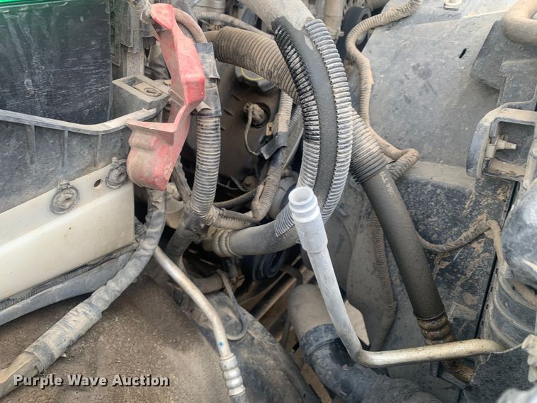 image for item DK7876 2015 Ford F350 Super Duty  Crew Cab flatbed pickup truck