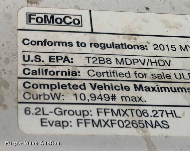 image for item DK7876 2015 Ford F350 Super Duty  Crew Cab flatbed pickup truck