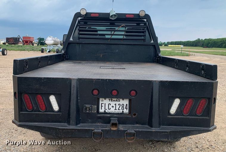 image for item DK7877 2011 Ford F350 Super Duty  SuperCab flatbed pickup truck