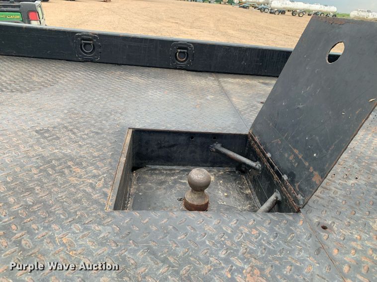 image for item DK7877 2011 Ford F350 Super Duty  SuperCab flatbed pickup truck