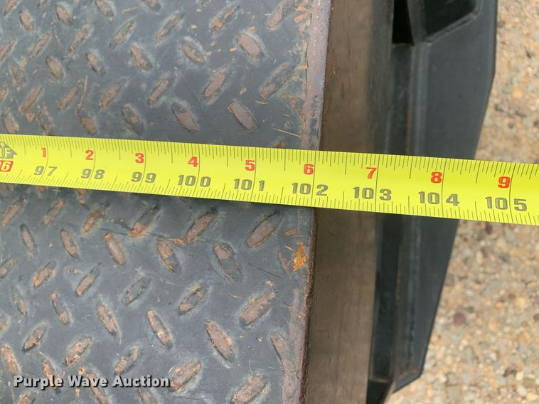 image for item DK7877 2011 Ford F350 Super Duty  SuperCab flatbed pickup truck