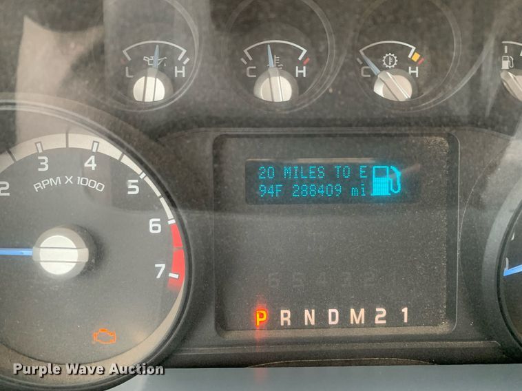 image for item DK7877 2011 Ford F350 Super Duty  SuperCab flatbed pickup truck