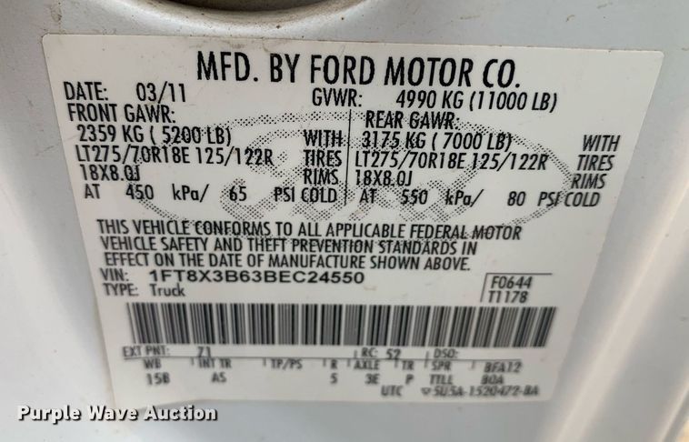 image for item DK7877 2011 Ford F350 Super Duty  SuperCab flatbed pickup truck