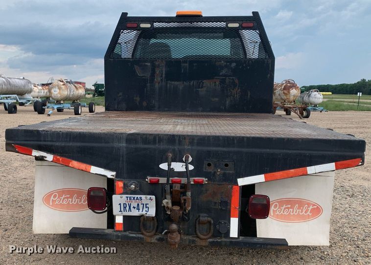 image for item DK7878 2006 Ford F750 Super Duty  flatbed truck