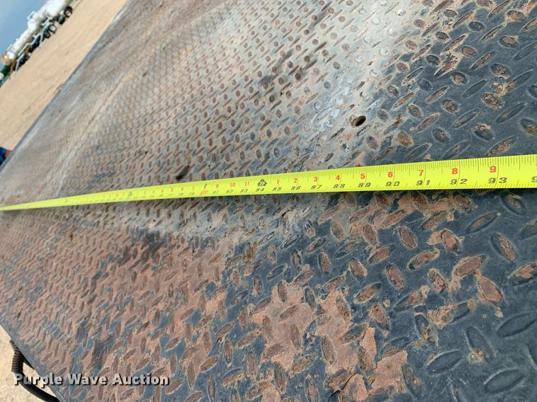 image for item DK7878 2006 Ford F750 Super Duty  flatbed truck