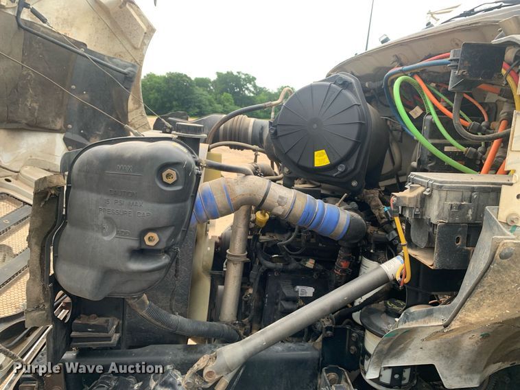 image for item DK7878 2006 Ford F750 Super Duty  flatbed truck