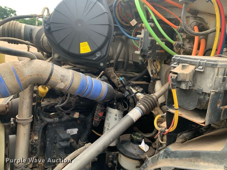 image for item DK7878 2006 Ford F750 Super Duty  flatbed truck