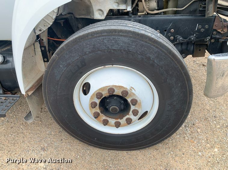 image for item DK7878 2006 Ford F750 Super Duty  flatbed truck