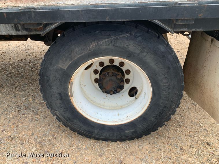 image for item DK7878 2006 Ford F750 Super Duty  flatbed truck