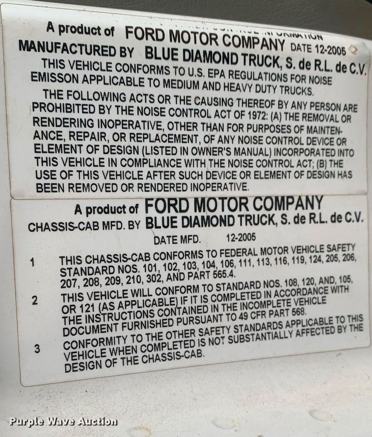 image for item DK7878 2006 Ford F750 Super Duty  flatbed truck