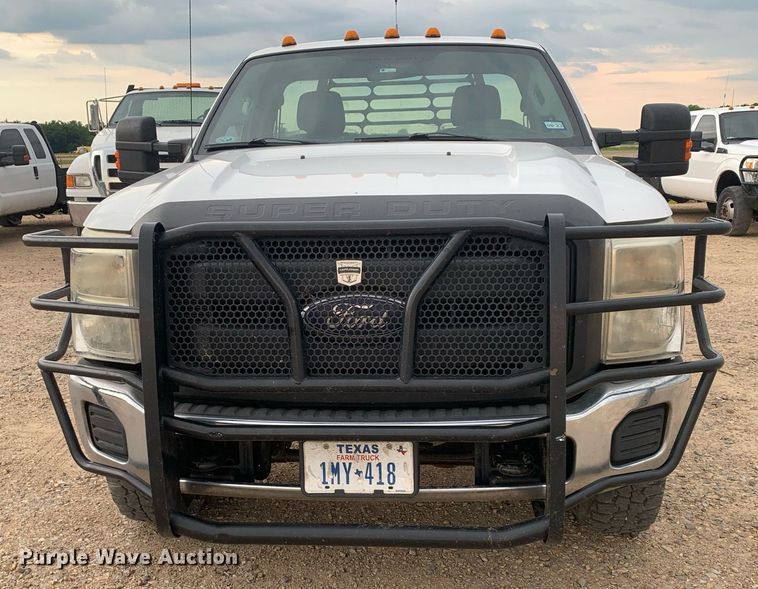 image for item DK7879 2014 Ford F350 Super Duty  bale bed pickup truck