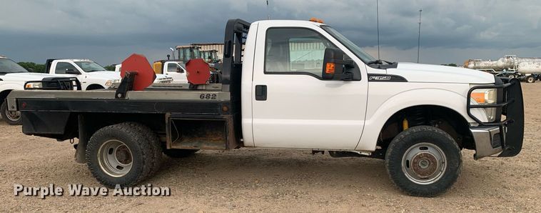 image for item DK7879 2014 Ford F350 Super Duty  bale bed pickup truck