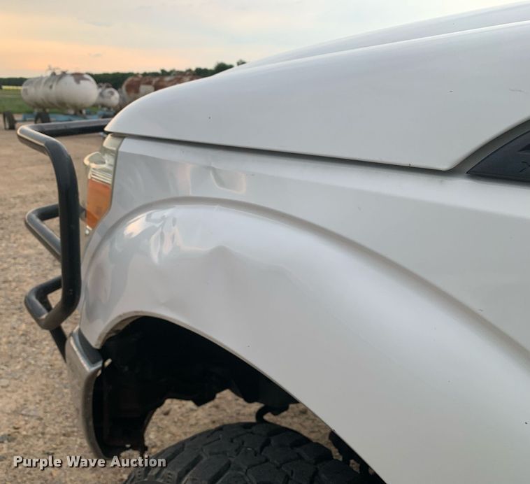 image for item DK7879 2014 Ford F350 Super Duty  bale bed pickup truck