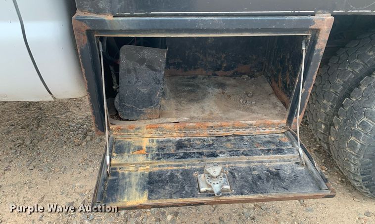 image for item DK7879 2014 Ford F350 Super Duty  bale bed pickup truck