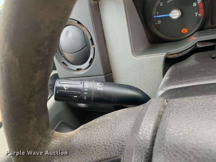 image for item DK7879 2014 Ford F350 Super Duty  bale bed pickup truck