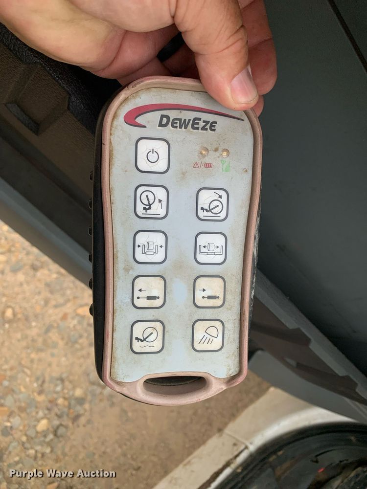 image for item DK7879 2014 Ford F350 Super Duty  bale bed pickup truck