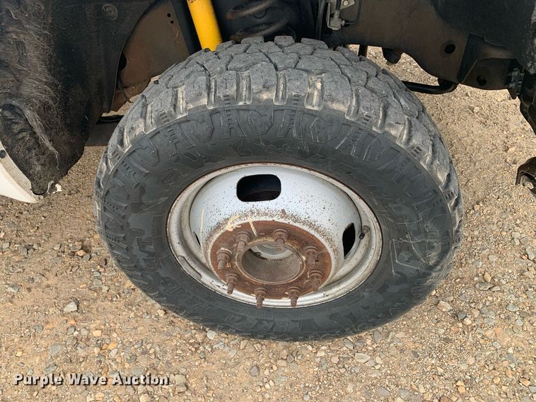 image for item DK7879 2014 Ford F350 Super Duty  bale bed pickup truck