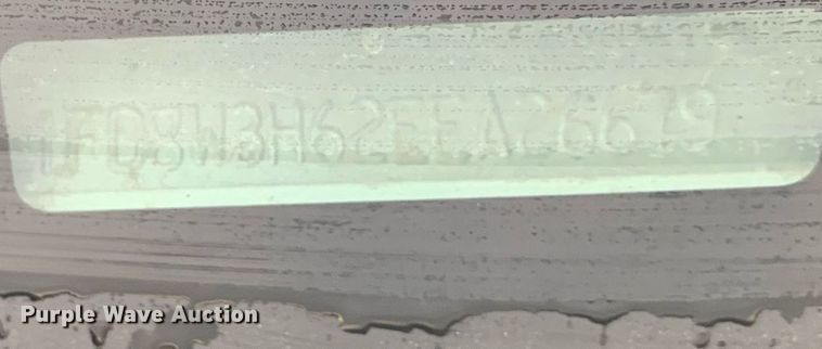 image for item DK7880 2014 Ford F350 Super Duty  Crew Cab flatbed pickup truck