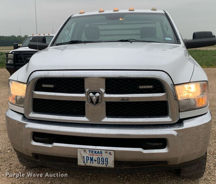 image for item DK7881 2015 Dodge Ram 3500HD  flatbed pickup truck