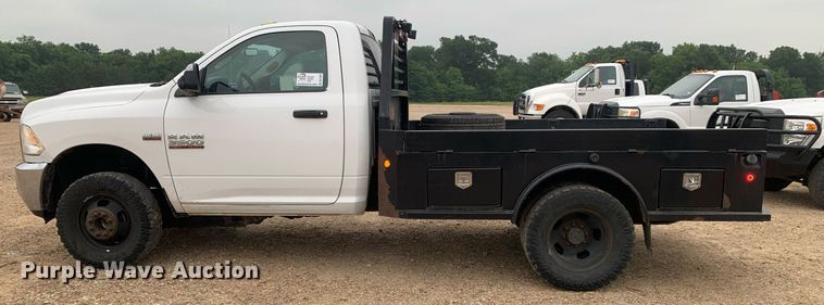 image for item DK7881 2015 Dodge Ram 3500HD  flatbed pickup truck