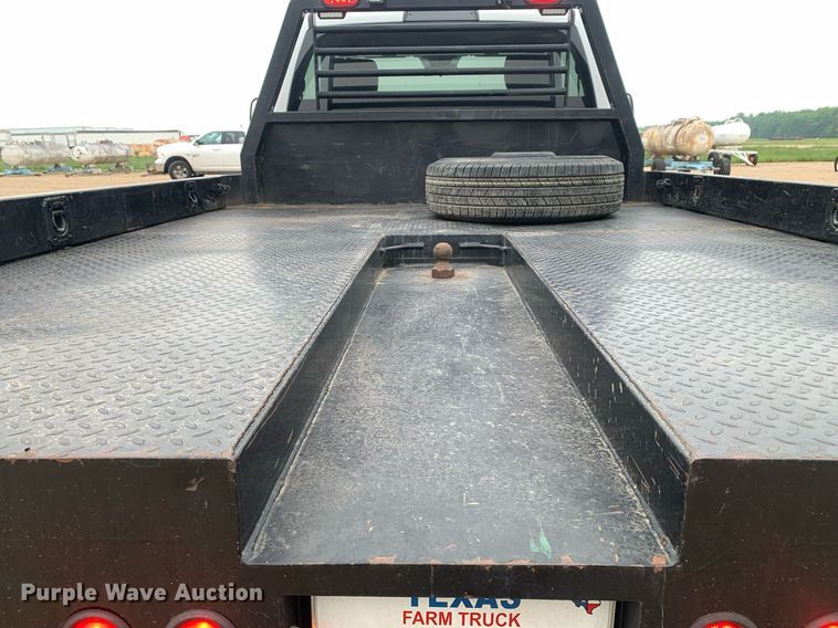 image for item DK7881 2015 Dodge Ram 3500HD  flatbed pickup truck